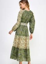 Load image into Gallery viewer, Charleston Mixed Maxi Dress