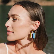 Load image into Gallery viewer, Sunshine Tienda- Cristobal Horn Earrings