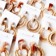 Load image into Gallery viewer, St. Armands Cream Bali Button Rattan Studs