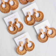 Load image into Gallery viewer, St. Armands Cream Bali Button Rattan Studs